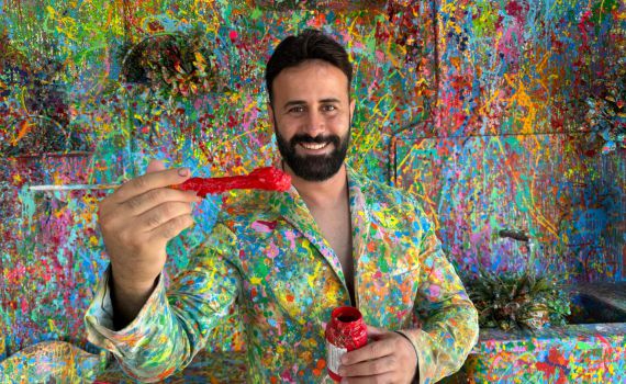 "צבעים של תקווה": תערוכה אינטראקטיבית פורצת דרך של סאם חלבי