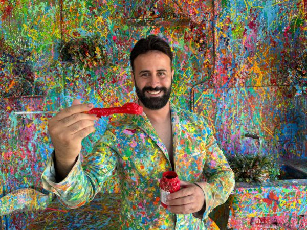 "צבעים של תקווה": תערוכה אינטראקטיבית פורצת דרך של סאם חלבי