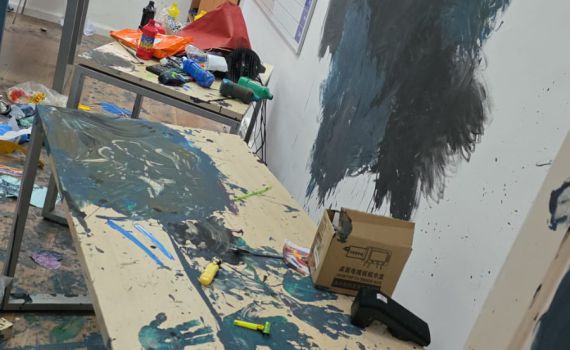 נעצרו אם ושני ילדים: פרצו לביה"ס וגנבו מחשבים