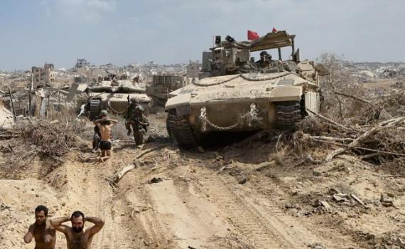 מחבלים בחמאס נכנעים לגבעתי : צפו בתיעוד מבית חאנון