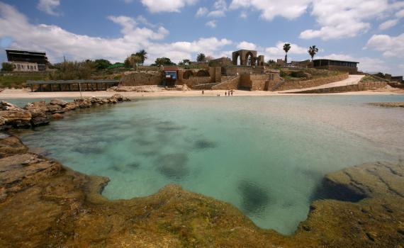דווקא בחופשה: איסור כניסה לחופי הים בצפון