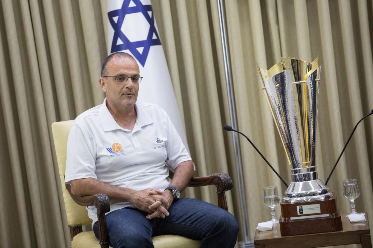 שאלת אריאל בית הלחמי – הצלחה מקצועית או קרבה לשחקנים?