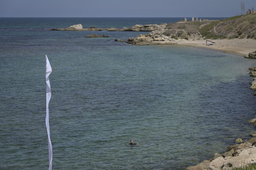 בתום חיפושים ליליים: אותרה גופתו של בן 18 שטבע למוות בחדרה