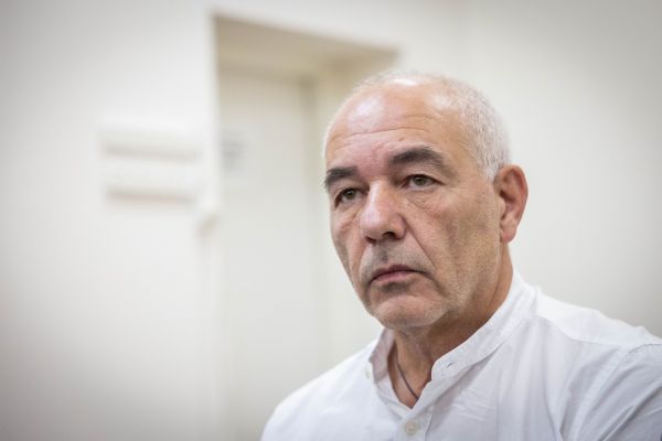 אחרי 10 שנות מריחה: פרשת רונאל פישר לקראת עסקת טיעון