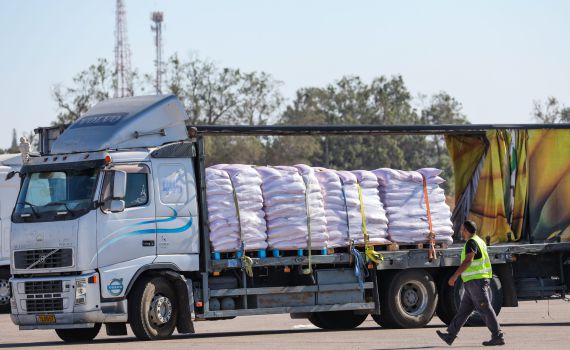 בדיקת המתפ"ש: אלפי משאיות סיוע לא נספרו בדיווחי האו"ם