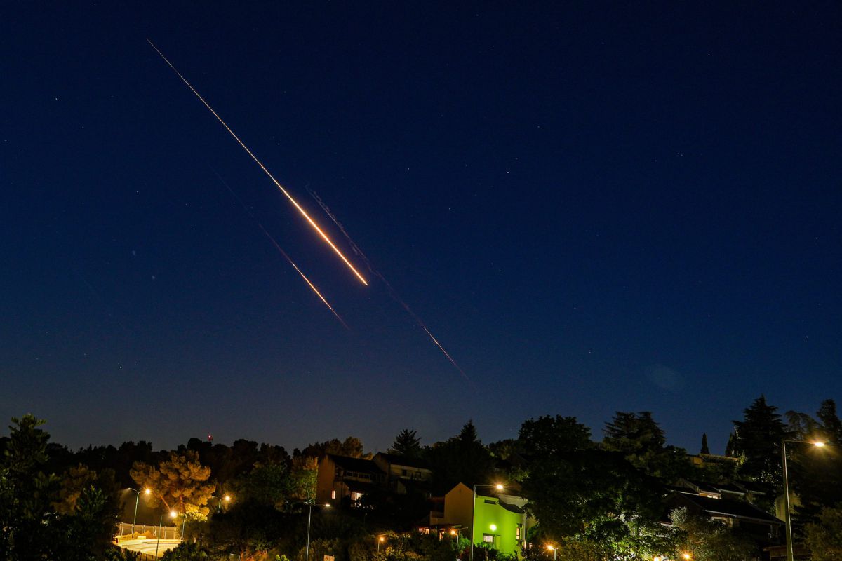 התחקיר: החות'ים ירו לראשונה טיל עם ראש קרב מתפצל