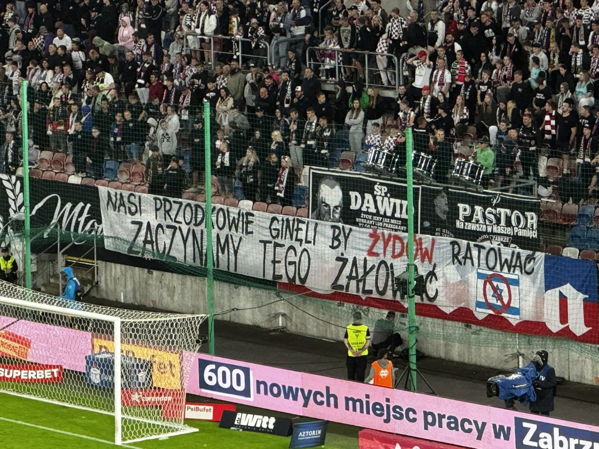 שלט בפולין: מתחילים להתחרט שהצלנו יהודים בשואה