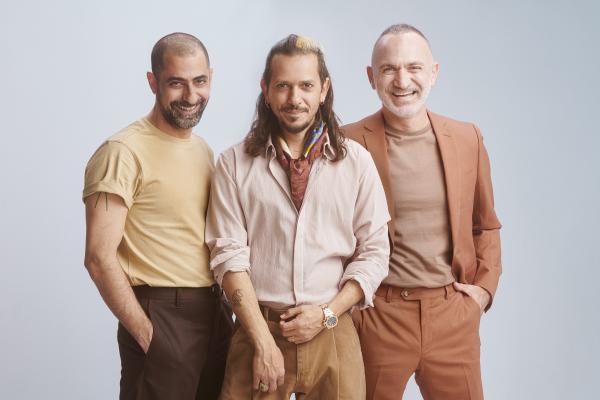 לא בצחוק: כיכר תקרא על שם שלישיית "מה קשור"