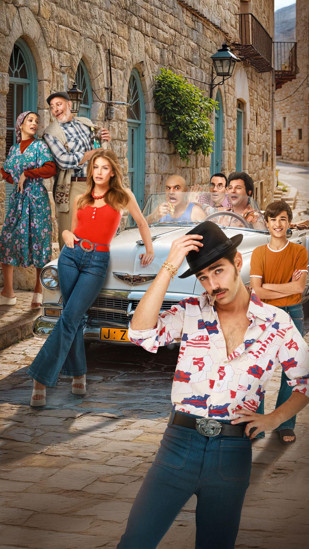 "צ'רלי וחצי" עולה על הבמה וכבר יש תאריכים