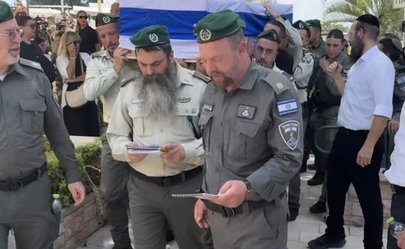 "הגן עלינו בגופו": הלוחם שנהרג בתאונת דרכים הובא למנוחות