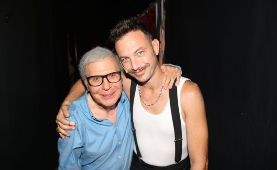 מי המפורסמת שהגיעה לפרימיירה של "אנני" עם הכלב שלה ולמה?