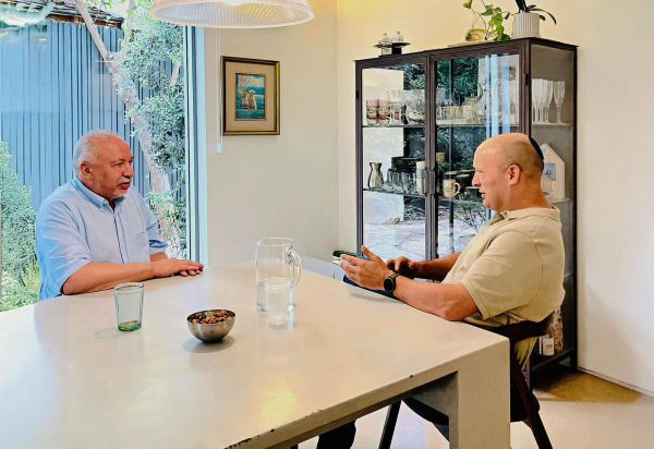 לא חיכה לתשובת לפיד – ליברמן נפגש עם בנט