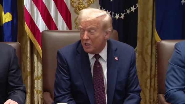 טראמפ: "אני יכול לעשות כל מה שאני רוצה, אני נשיא ארה"ב"