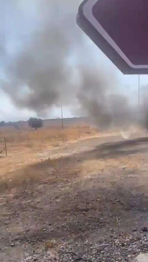 תושב סכנין ניפץ רכב והעלה אותו באש.  צפו