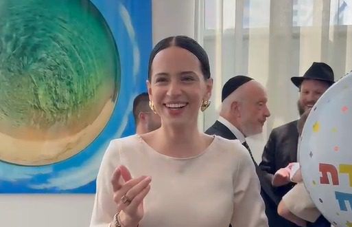 צפו: קורין גדעון ובעלה חוגגים חלאקה לבנם – בדמעות