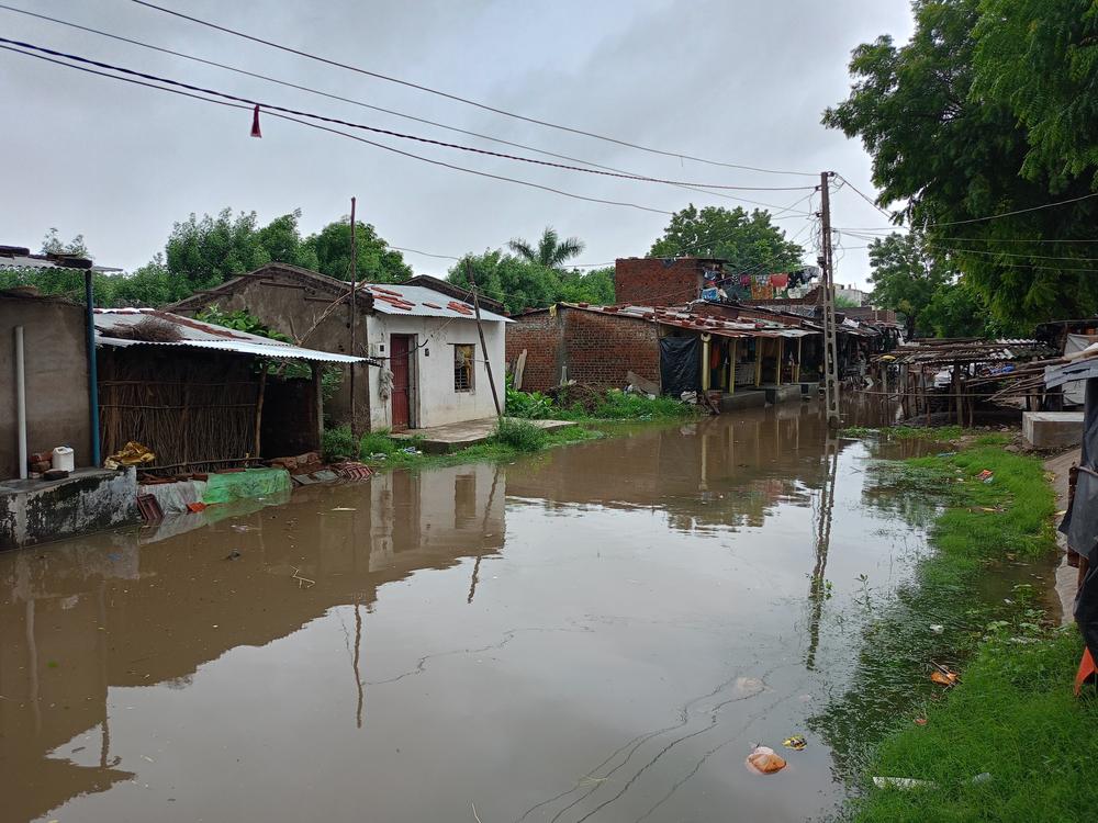 אסון בהודו: 33 הרוגים ומאות נעדרים בשיטפונות