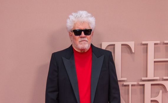 אלמודובר בקריאה לנתק את היחסים עם ישראל: "רצח עם”