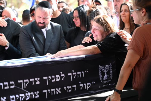 בשעה זו: החטוף עידן שתיווי מובא למנוחות