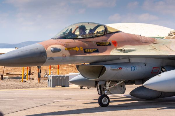 צפו בתיעוד: המראת מטוסי חיל האוויר לתקיפה בתימן