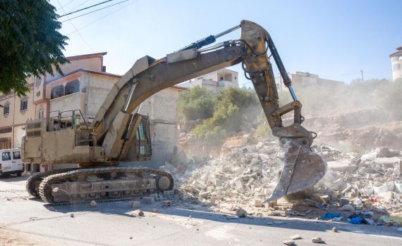 צה"ל הרס את בית המחבל שרצח את צהלה גז ובנה הי"ד