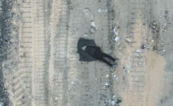 מחבל הסתתר תחת שמיכה, ניסה לזרוק רימונים וחוסל