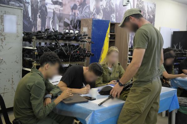 בכיר בצה"ל לסרוגים: הצבא בנוי היום על המילואים