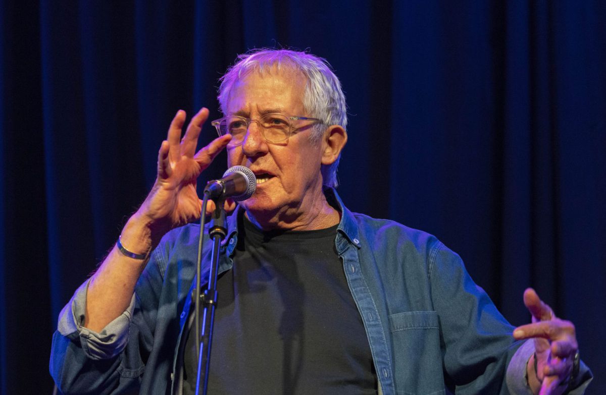 אלף כבאים לא, אבל שוטרים כן: 10 השירים הגדולים של גידי גוב