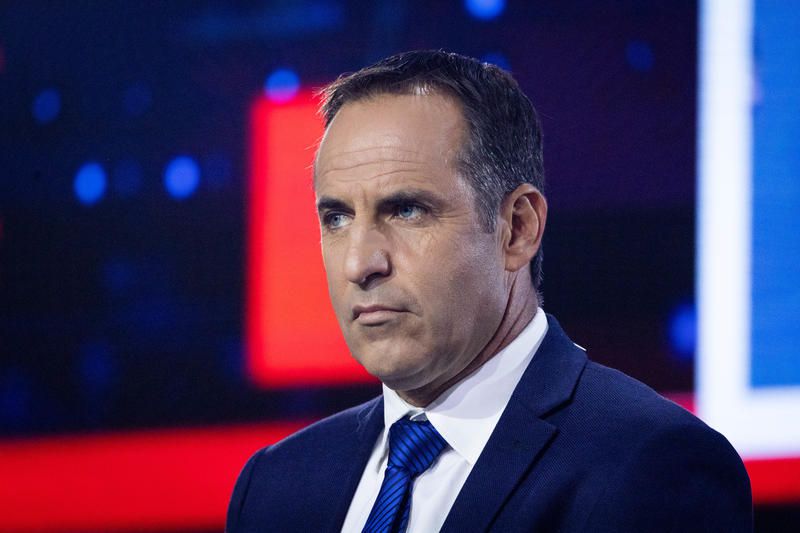 אודי סגל הודיע על פרישה; זו המגישה שתחליף אותו