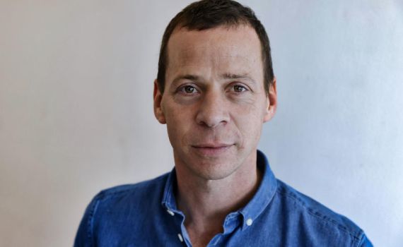 מחוץ לתקשורת: התפקיד החדש של עמית סגל