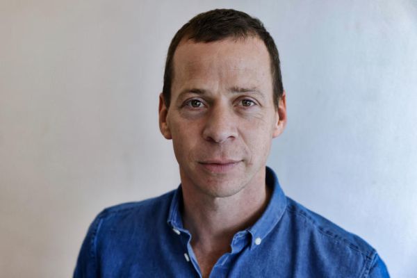 מחוץ לתקשורת: התפקיד החדש של עמית סגל