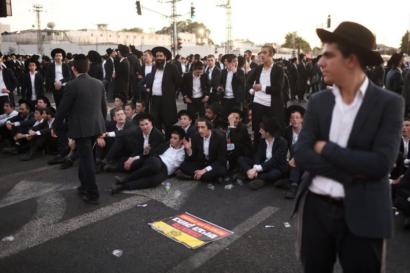 הרב החרדי הכריע: רק ישיבה אחת תפגין