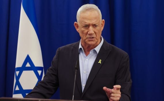 כוננות בחירות – גנץ מבטיח: "זה מה שנעשה בממשלה"