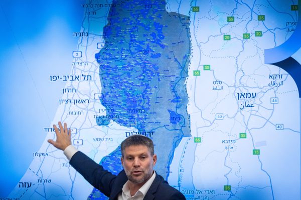 סמוטריץ’: “הגיע הזמן להחיל ריבונות מלאה ביהודה ושומרון”