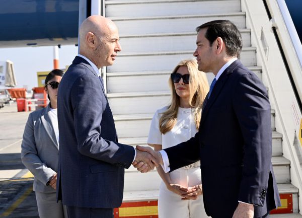 רוביו נחת בישראל: העדיפות של טראמפ – לסיים את המלחמה