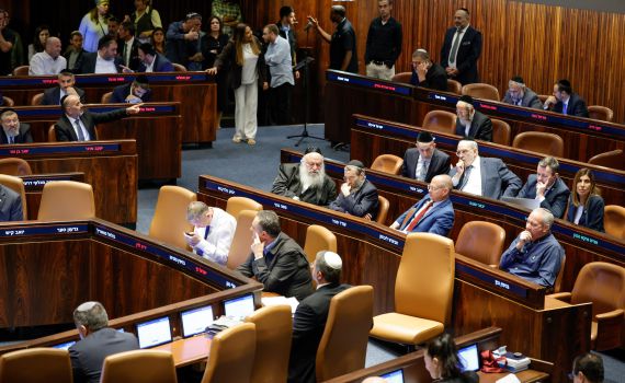 עם 55 חכ"ים בלבד: החוק להגדלת תקציב הביטחון עבר בכנסת