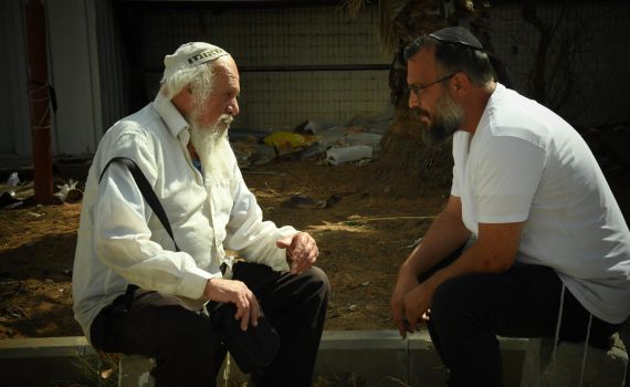 "הנשמות הטהורות": עדי רן בשיר חדש שמדבר על כולנו