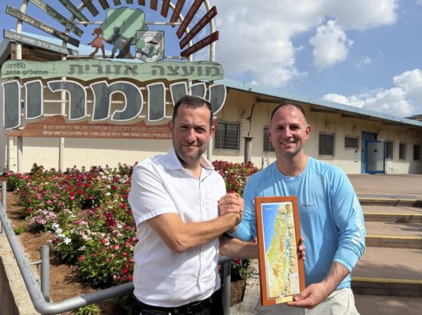 חבר קונגרס אמריקני לראש מועצת שומרון: “נדחוף להחלת הריבונות”