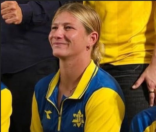 אכזבה: אלופת ישראל בגלישה פרשה מאליפות העולם