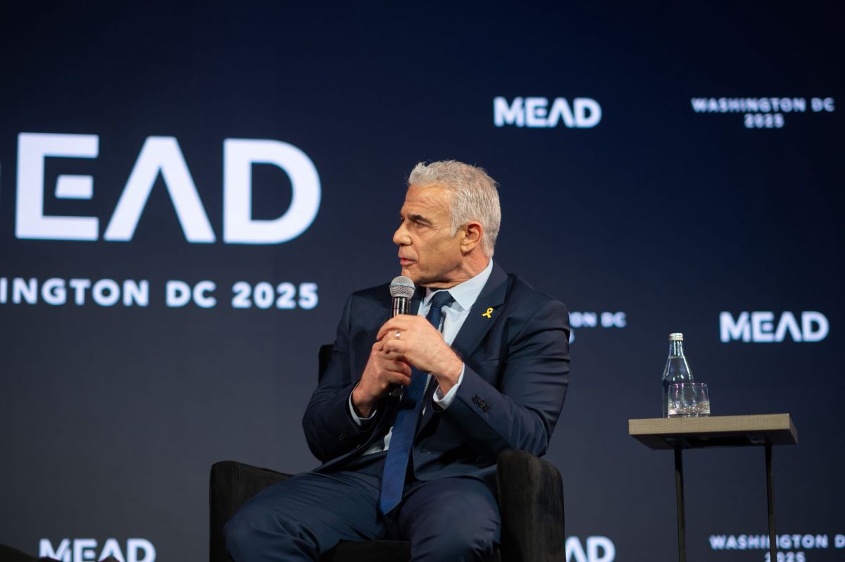 יאיר לפיד מטיל פצצה: זה לא יקרה בעשור הקרוב