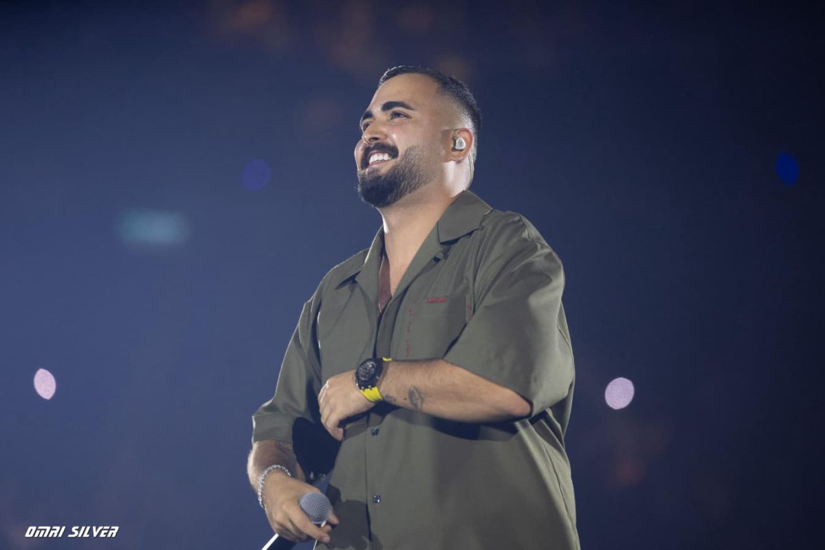 הרבה יותר ממופע רגיל: אושר כהן מקדש את היכל מנורה