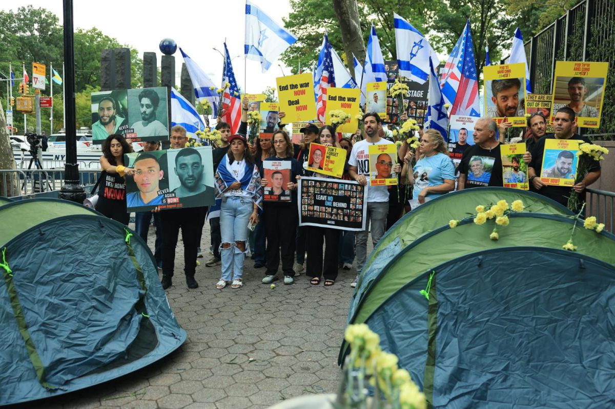 משפחות החטופים מול עצרת האו"ם: "נגמר הזמן מזמן לנאומים"
