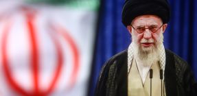 חמינאי מעלה את הכוננות לגבוהה ביותר; טראמפ: "נכה בהם חזק"