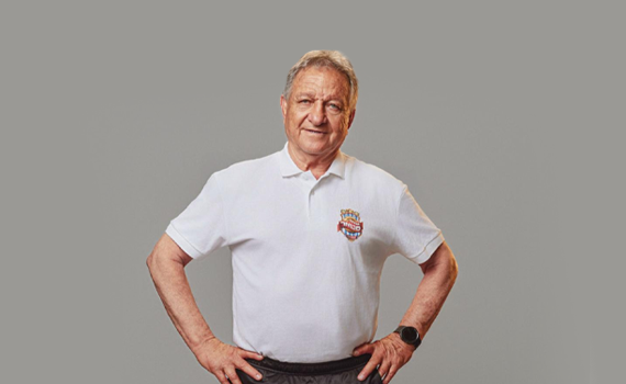 סופו של עידן שייע: המאמן הוותיק עוזב את גולסטאר