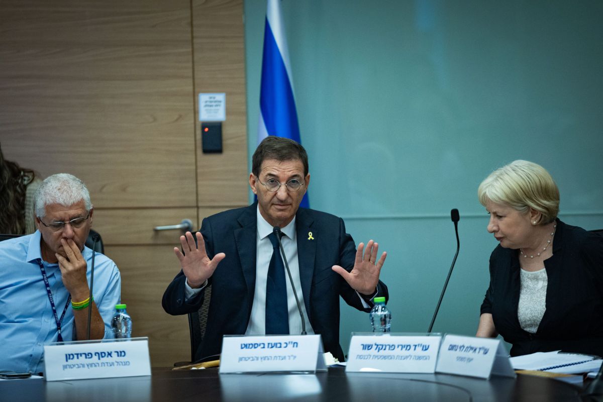 ביסמוט: "התנהלות הזויה וחצופה, לא יודעים מה להם"