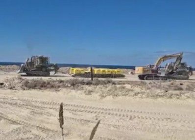 מהמפות לשטח: כלים הנדסיים מסמנים את הקו הצהוב בעזה