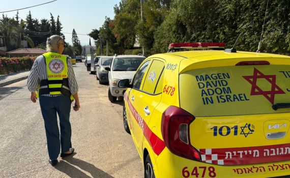 זכרון יעקב: תינוקת בת שנה נשכחה ברכב סגור. מצבה אנוש