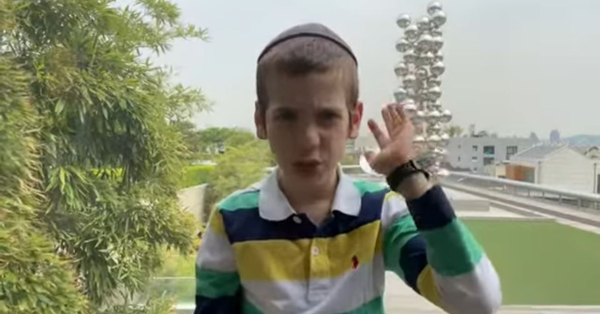 קורע לב: הבחור שמת בירושלים במסר מרגש מילדותו. צפו