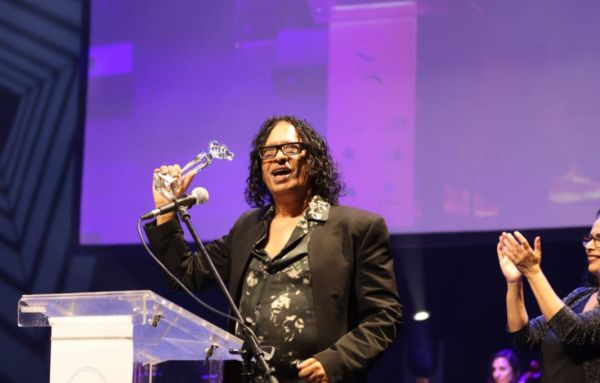 יזהר כהן חושף גידול במיתרי הקול: "אסור לי לשיר" | צפו