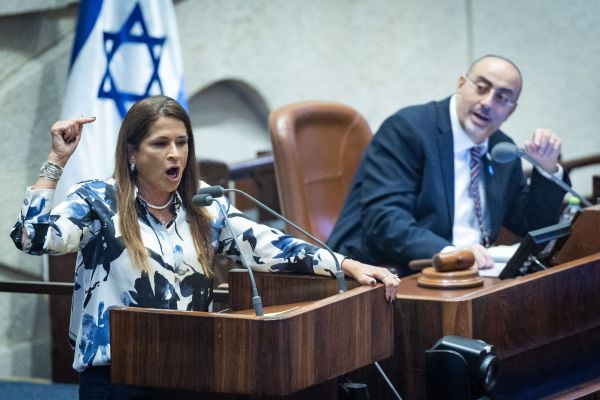 בן ארי הגיבה לאמסלם: "מי אתה בכלל??? אתה כזה קטן!!"