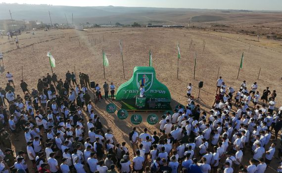 לפני שחוזרים לגדוד: 1000 לוחמים רצו במירוץ בבא"ח נח"ל. צפו